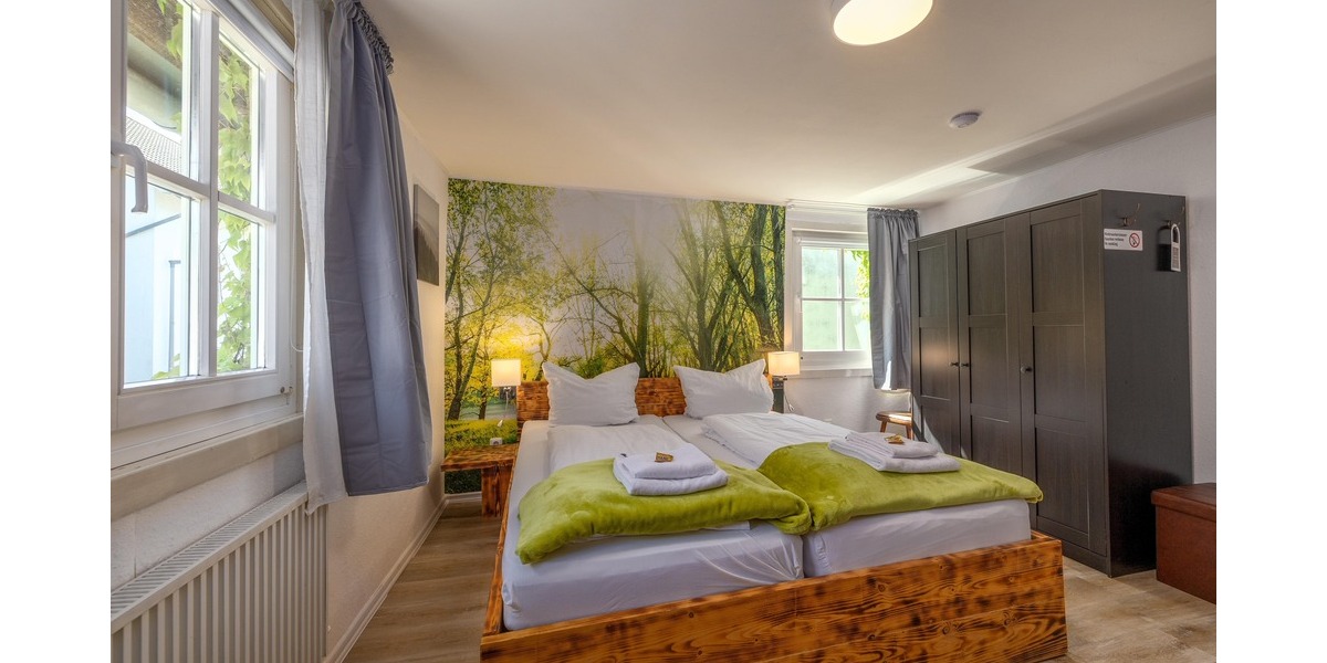 Schönes helles Doppelzimmer